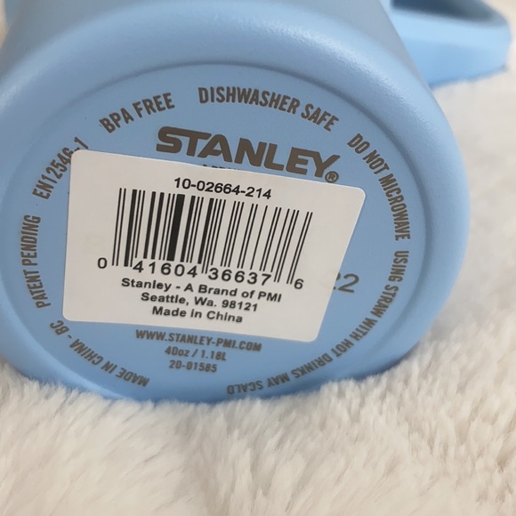 Stanley Adventure Quencher 40oz cornflower Blue! NWT - Picture 6 of 6